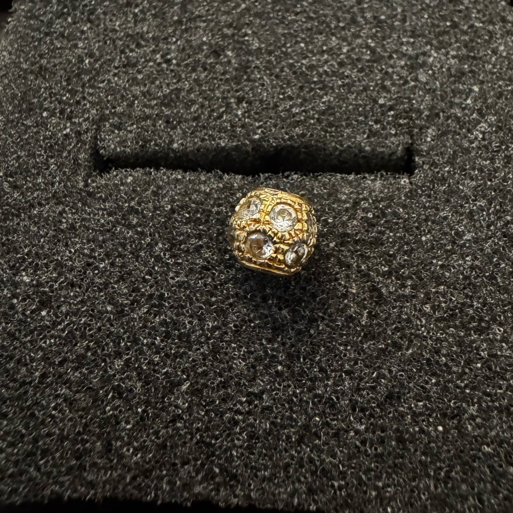 14K Gold piece for necklace